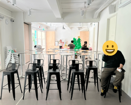 Bar stool for meetings