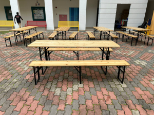 school event for parents using picnic tables