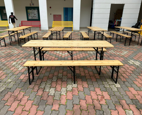 school event for parents using picnic tables