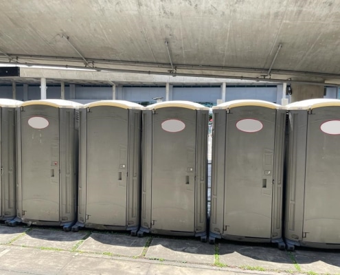 Portable toilet for rent in Singapore photo 11
